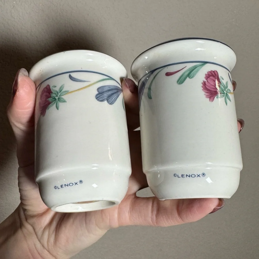 Lenox Chinastone Set 2 Salt And Pepper Shakers Poppies On Blue Pattern